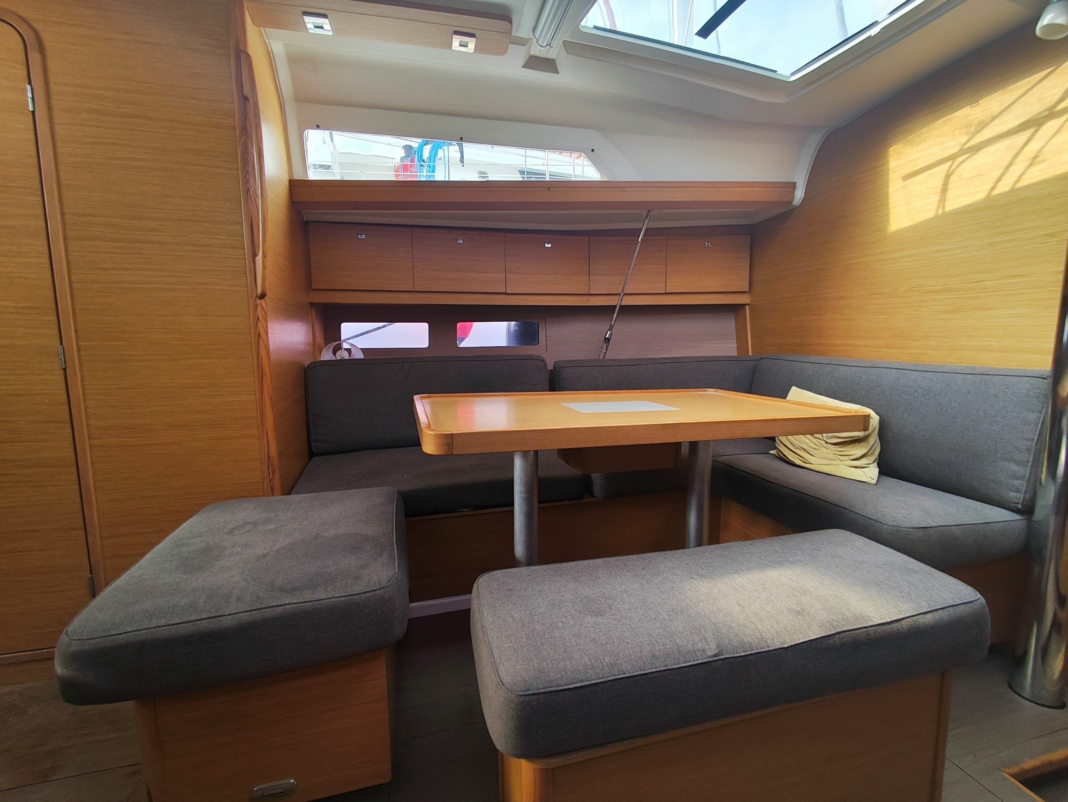 Dufour 412 | Iliana