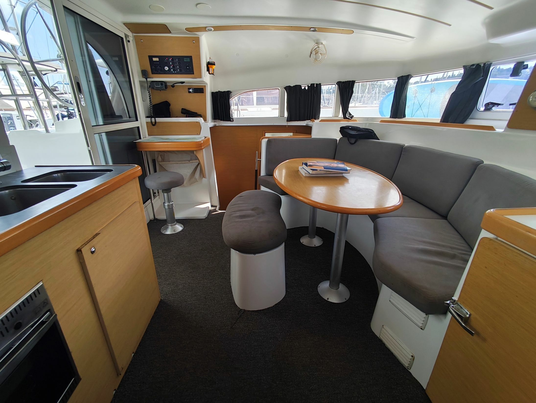 Lagoon 380 S2 | Dido