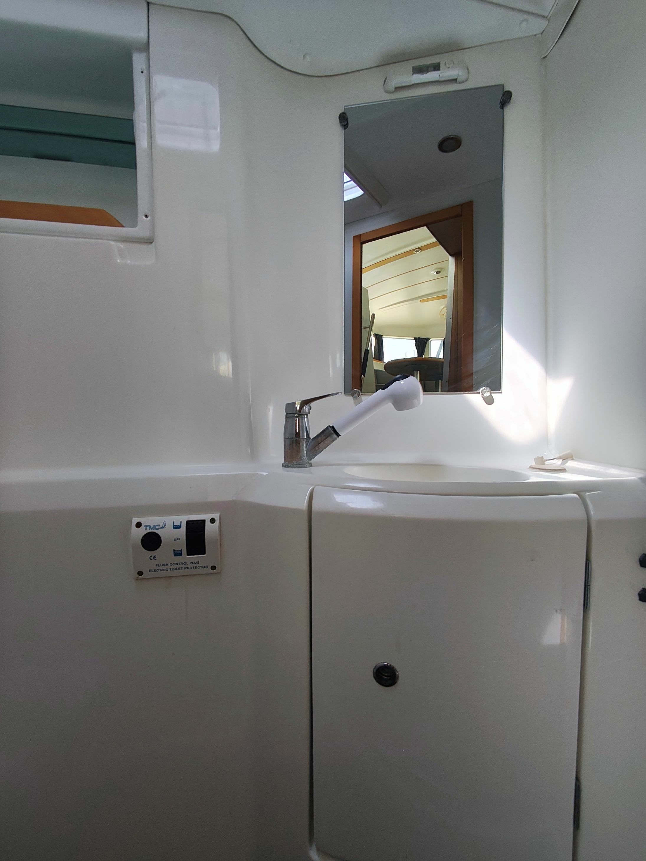 Lagoon 380 S2 | Dido