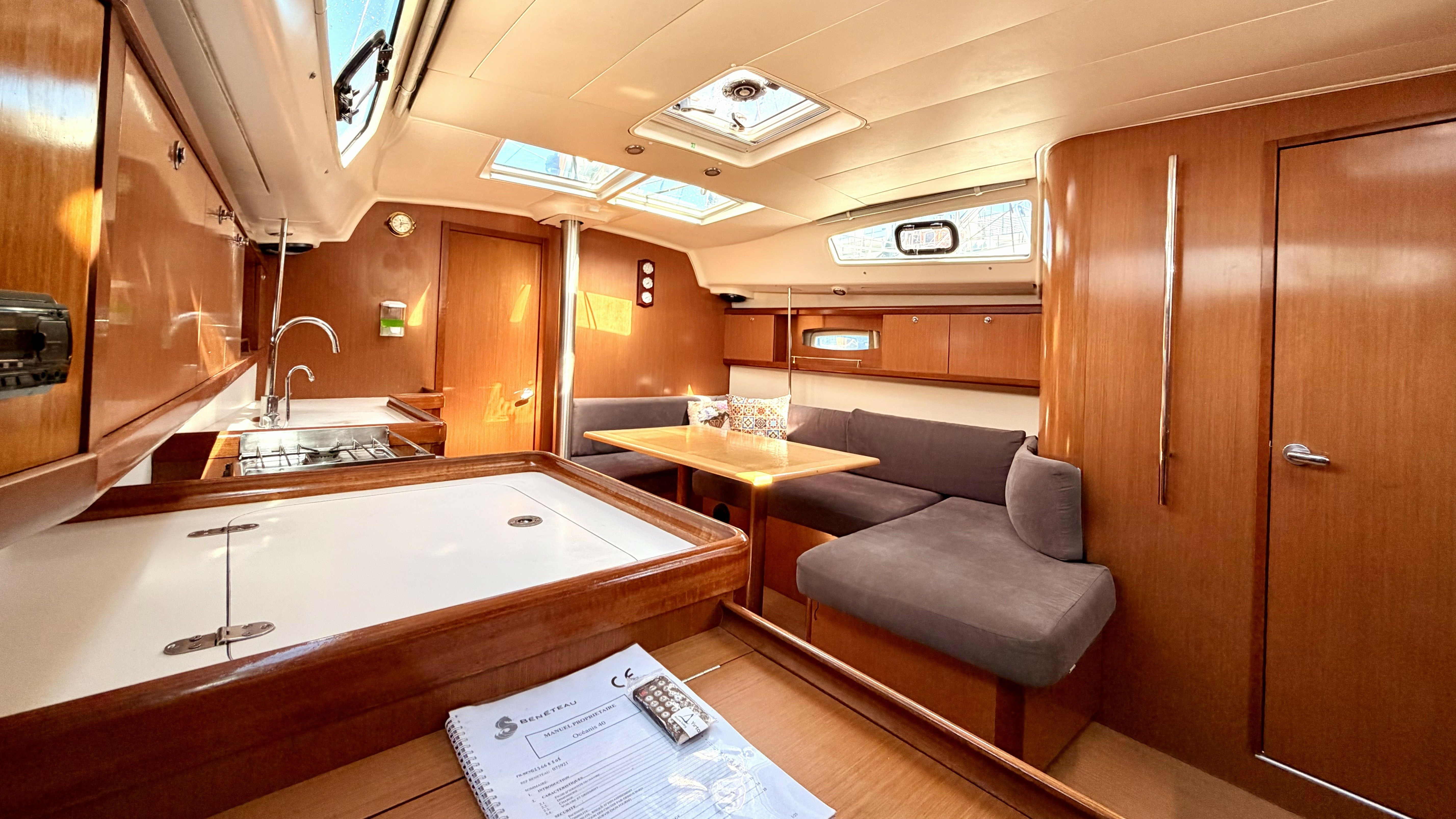 Beneteau Oceanis 40 | Tigre