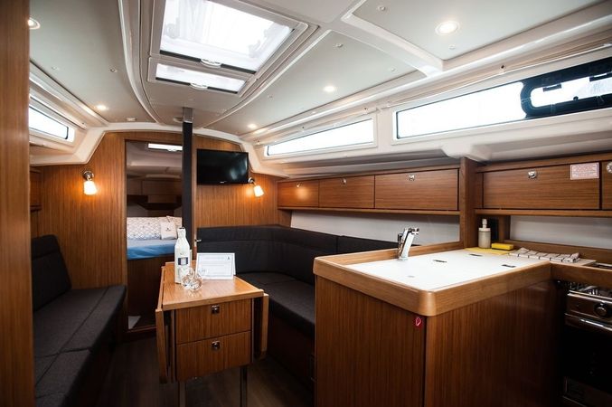 Bavaria Cruiser 34 | Neo