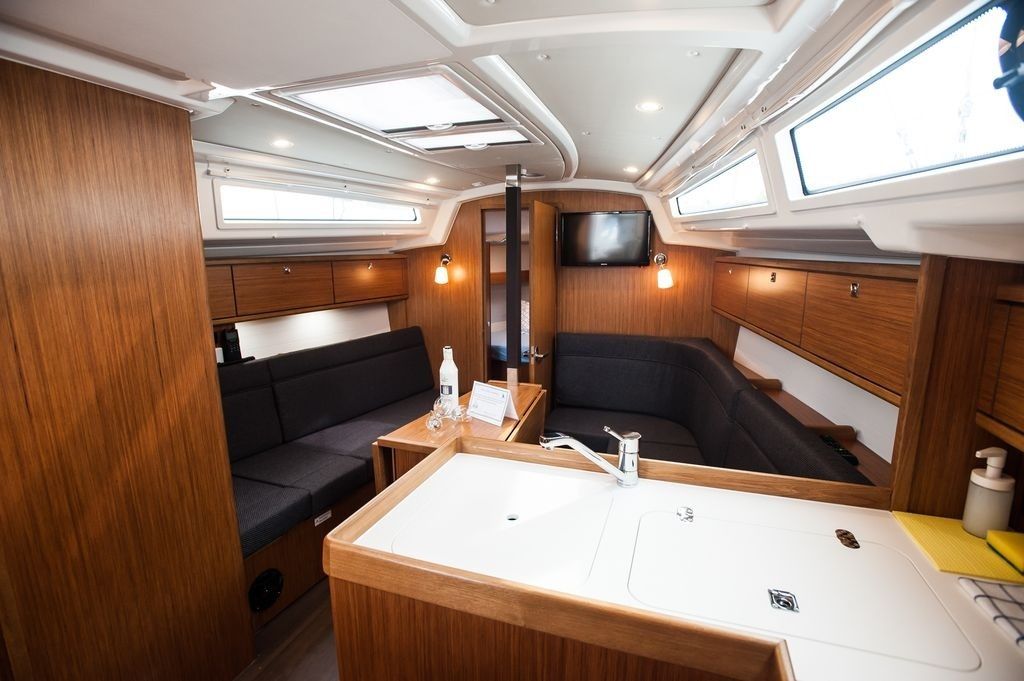 Bavaria Cruiser 34 | Neo