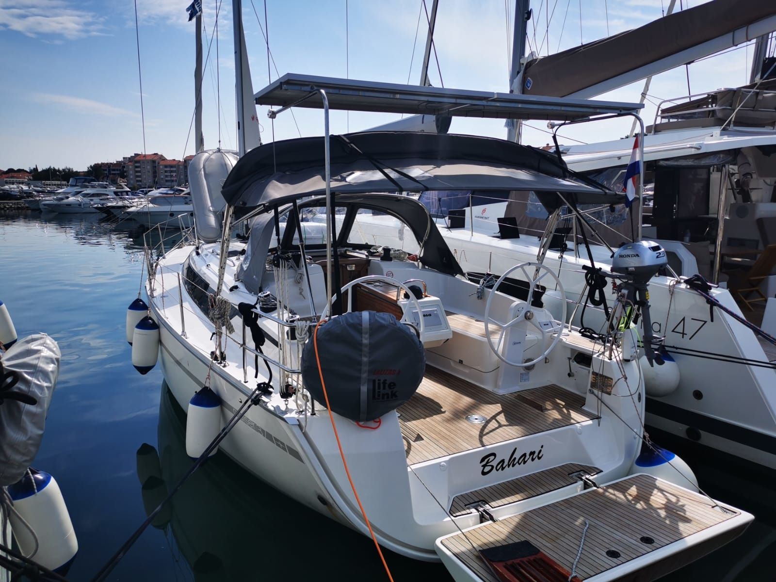 Bavaria Cruiser 37 | Bahari