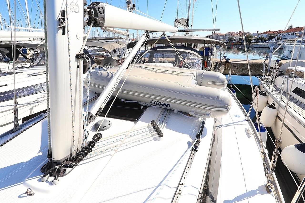 Bavaria Cruiser 37 | Bahari