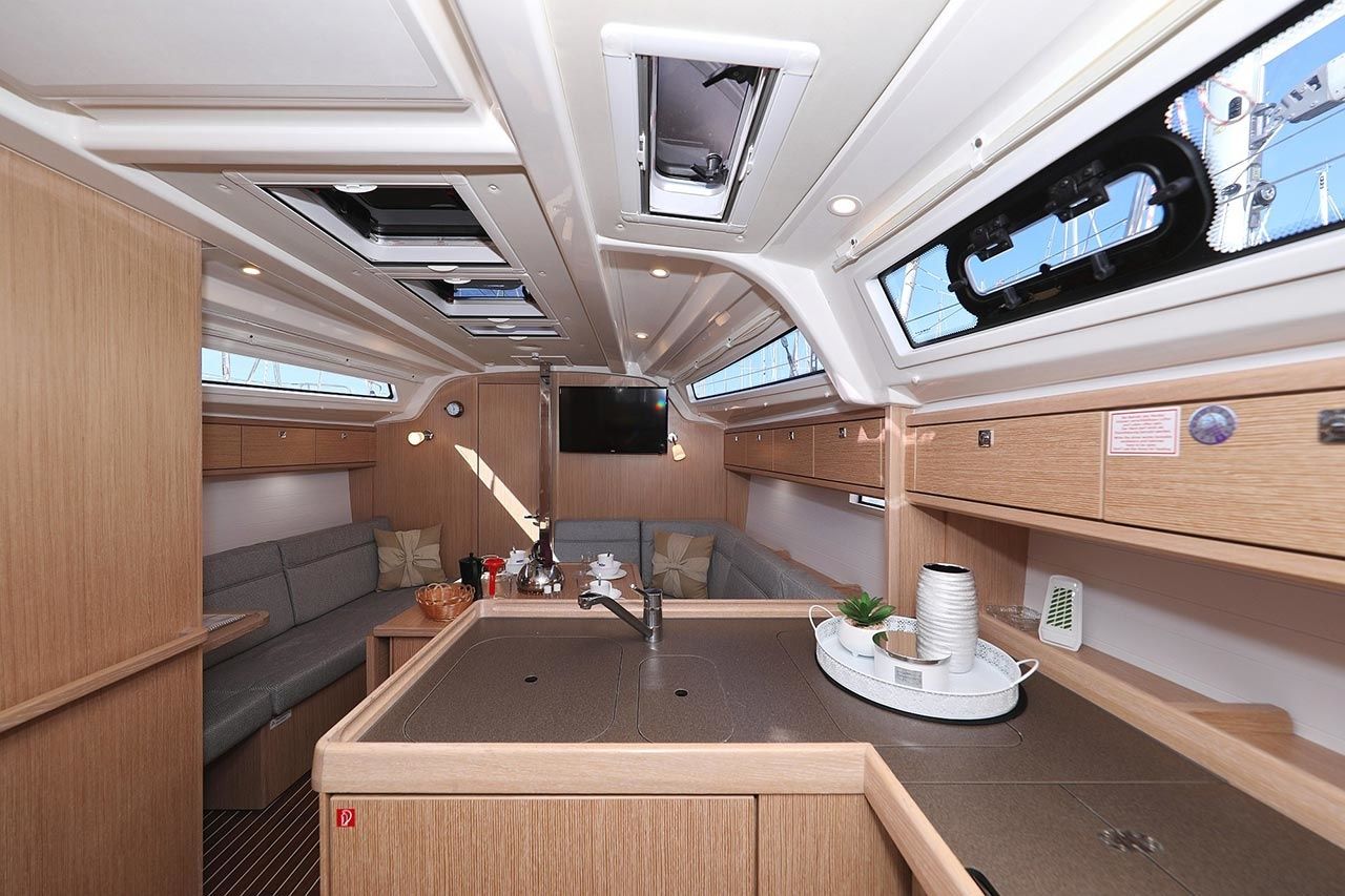 Bavaria Cruiser 37 | Bahari