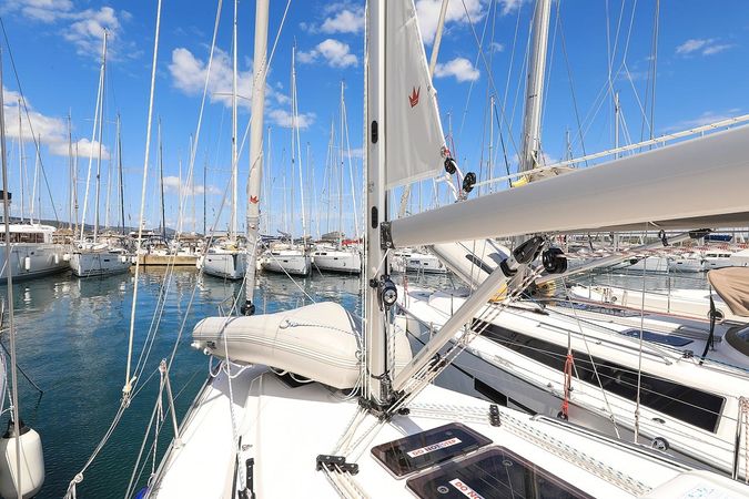 Bavaria Cruiser 34 | Deneb