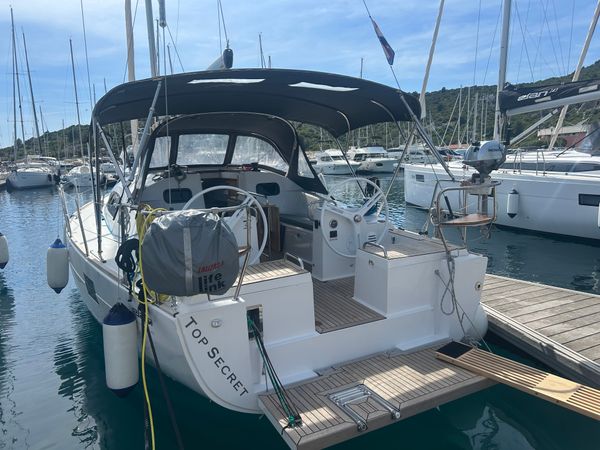 Elan 40 | Top Secret