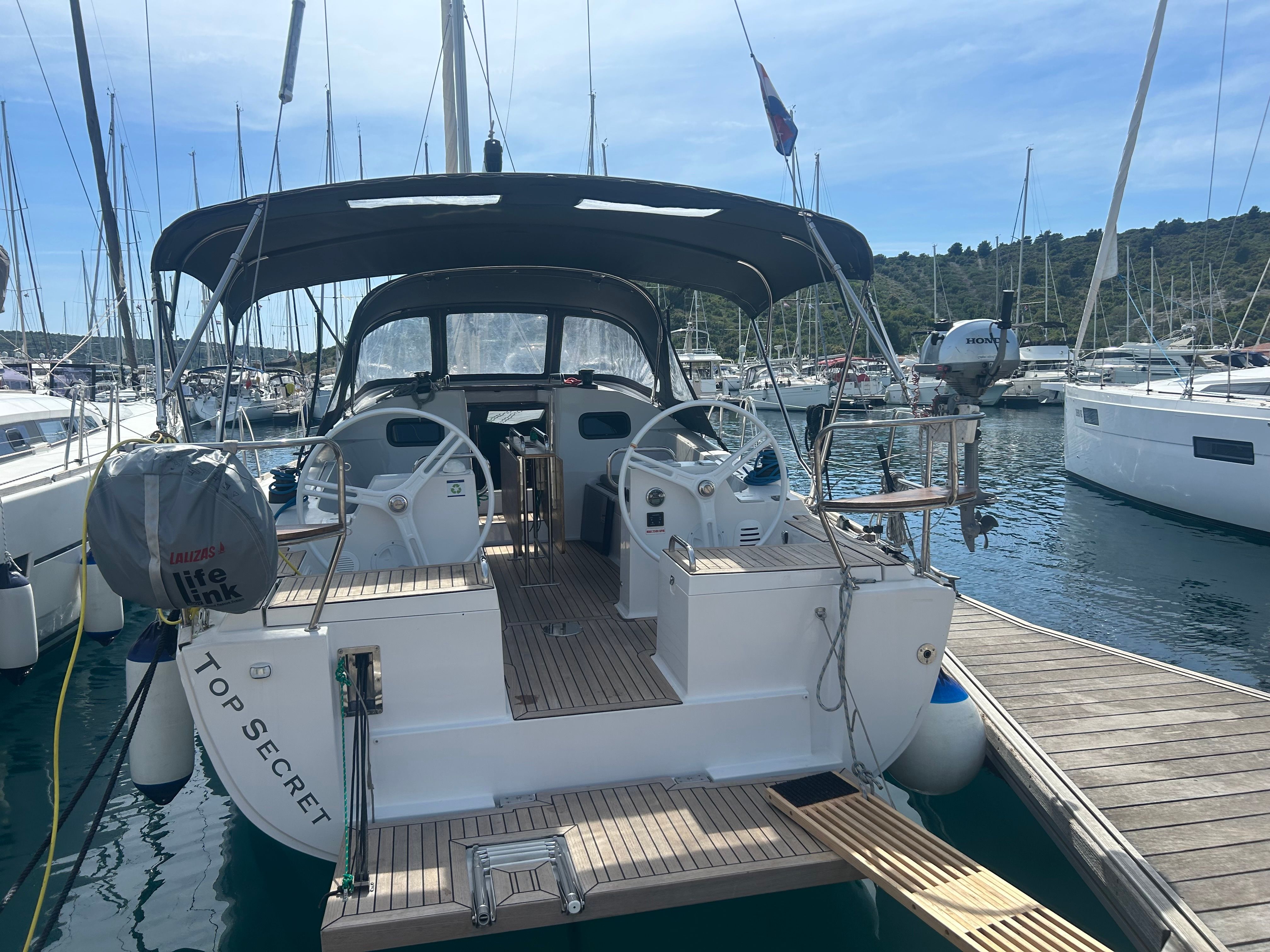 Elan 40 | Top Secret