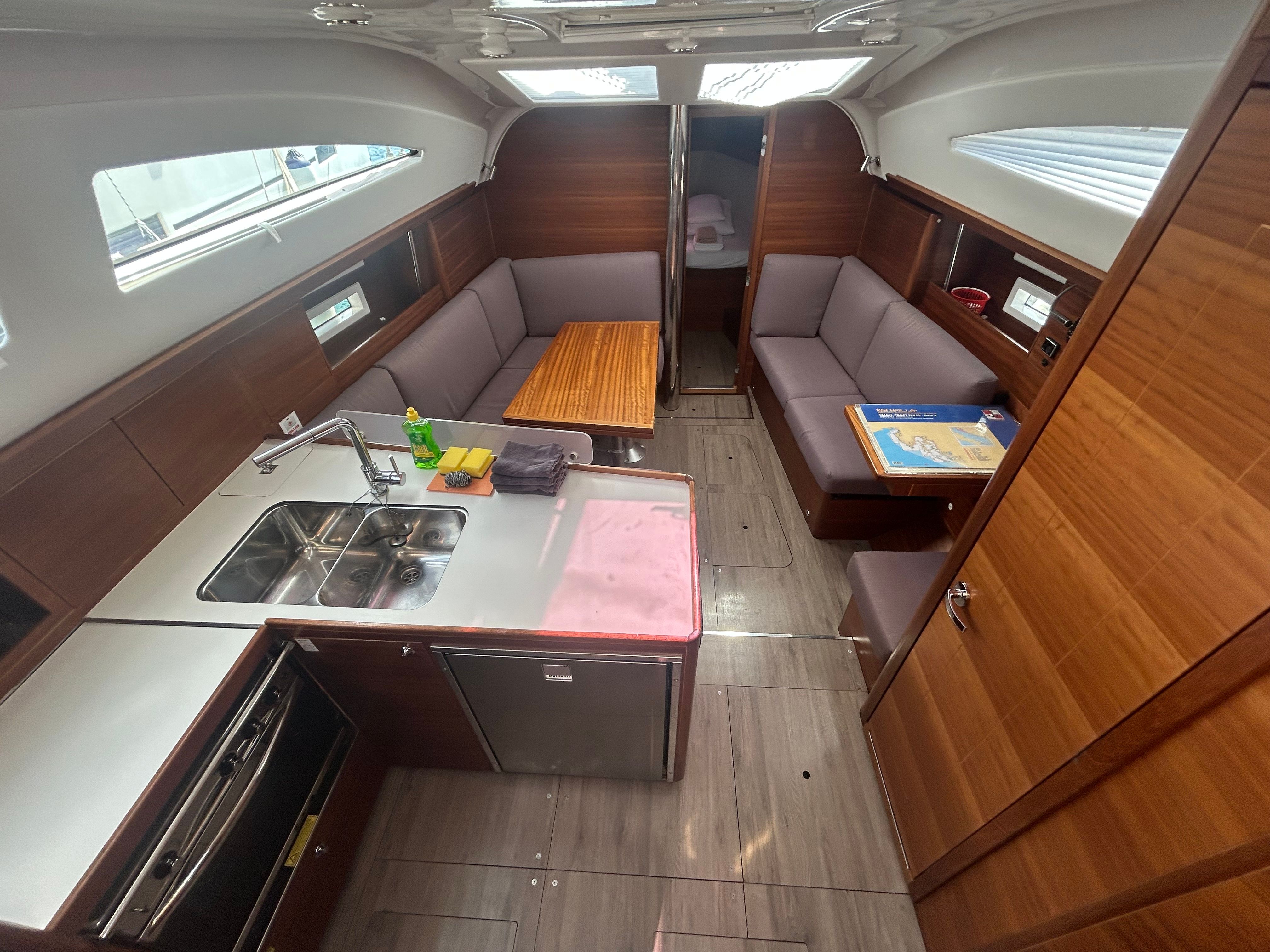 Elan 40 | Top Secret