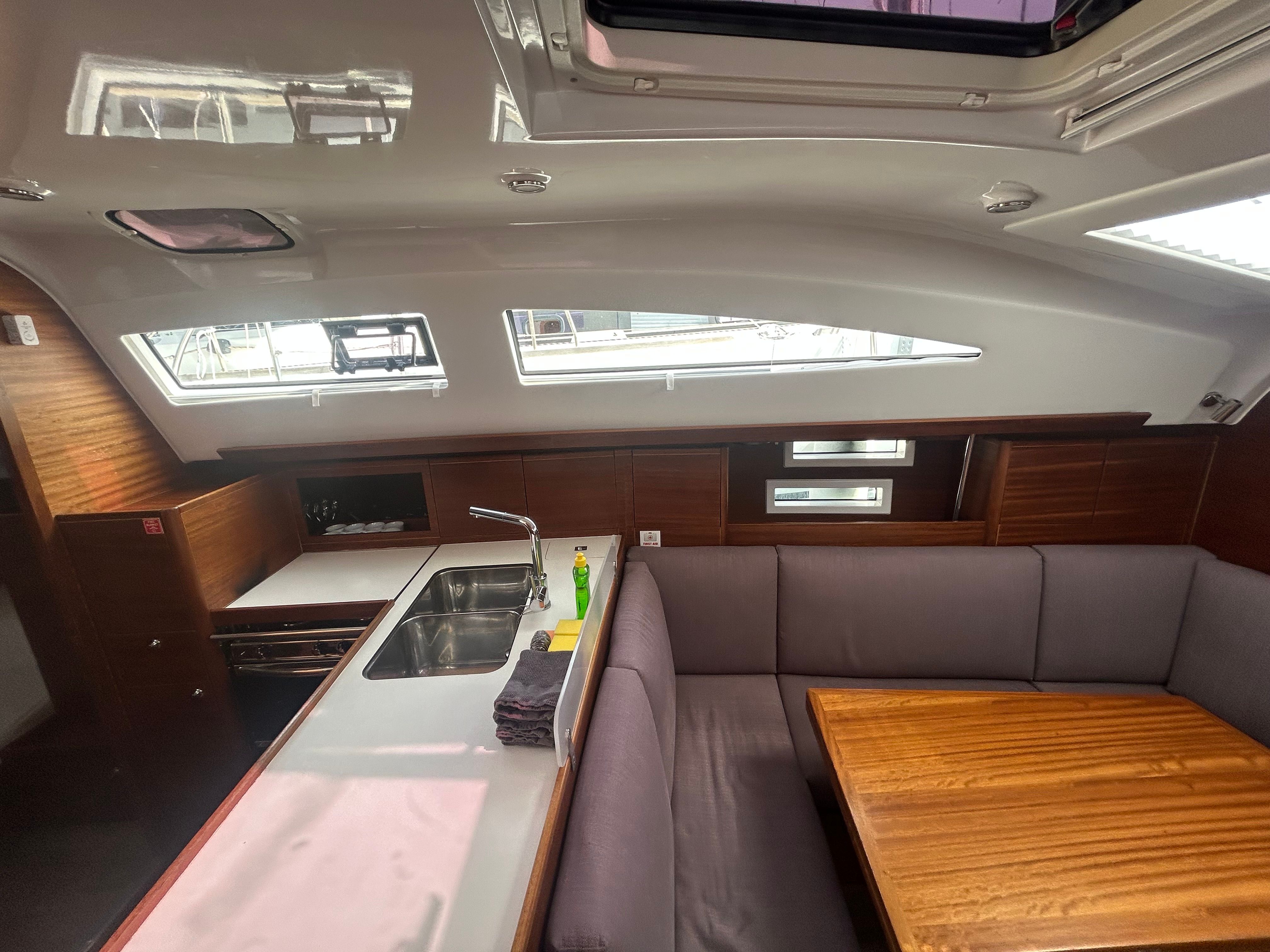 Elan 40 | Top Secret