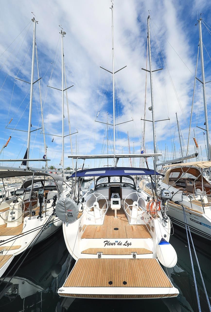 Bavaria Cruiser 41 | Fleur de Lys
