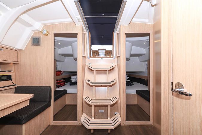 Bavaria Cruiser 41 | Fleur de Lys