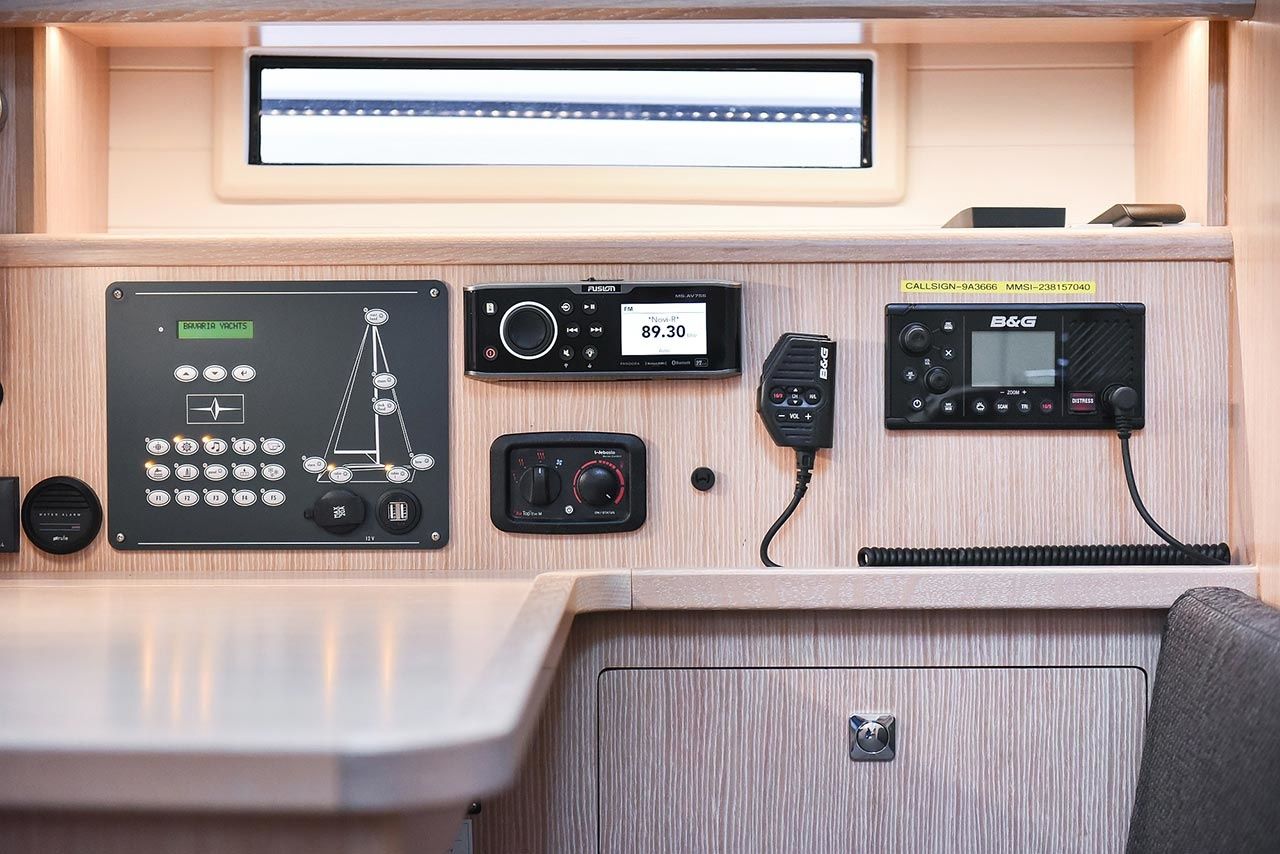 Bavaria Cruiser 41 | Fleur de Lys