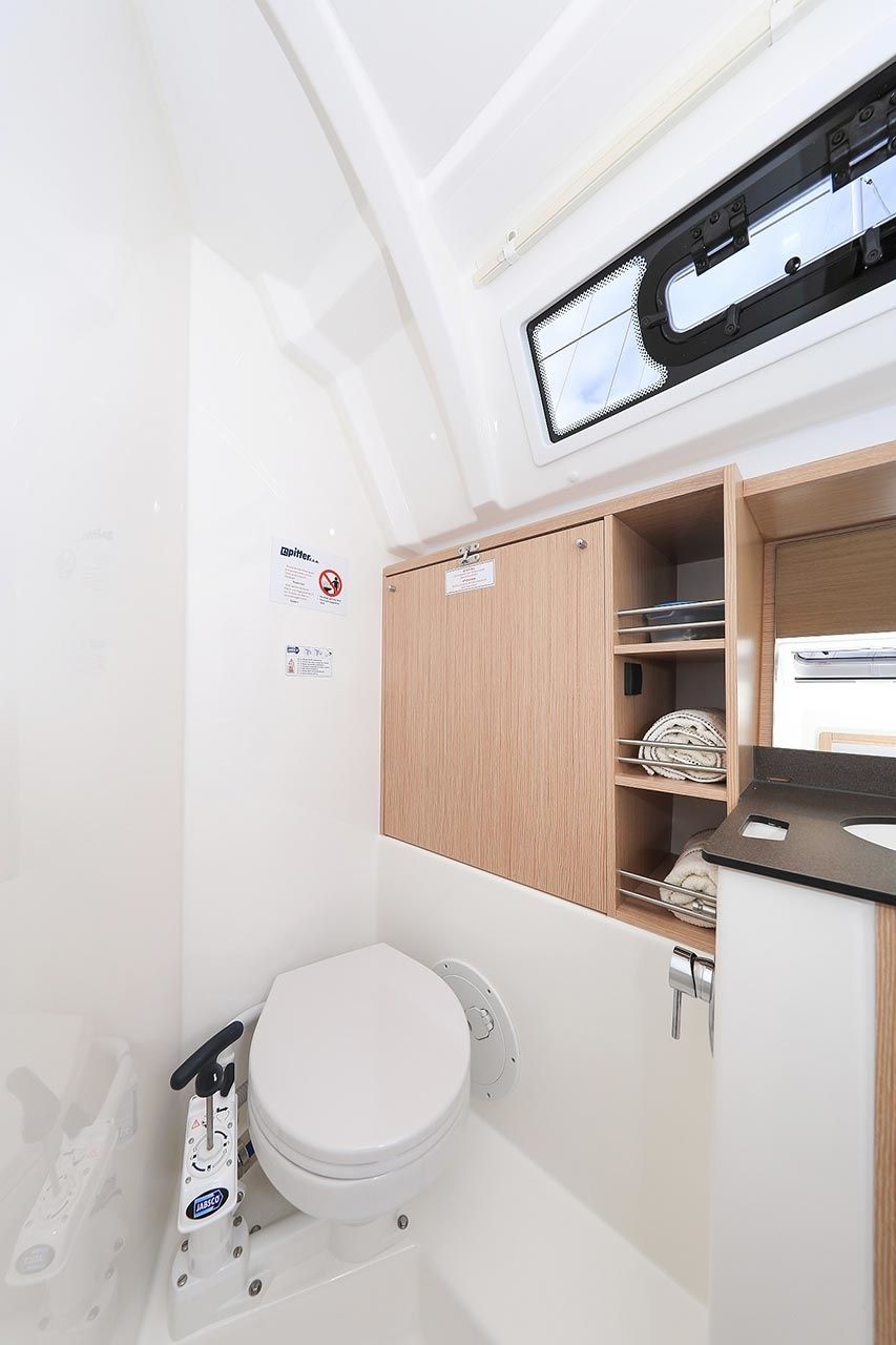 Bavaria Cruiser 41 | Fleur de Lys