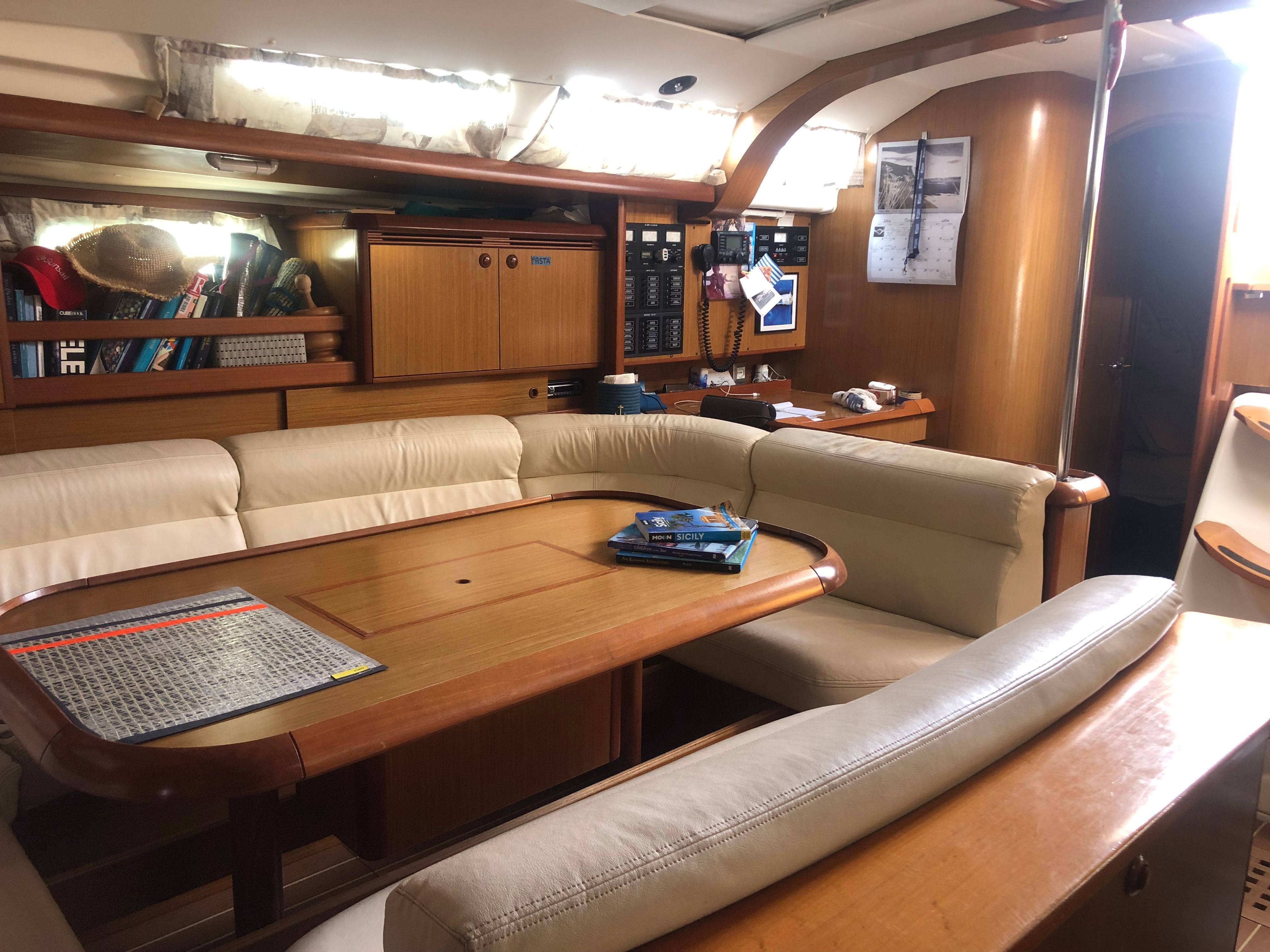 Jeanneau Sun Odyssey 49 | Easy Way