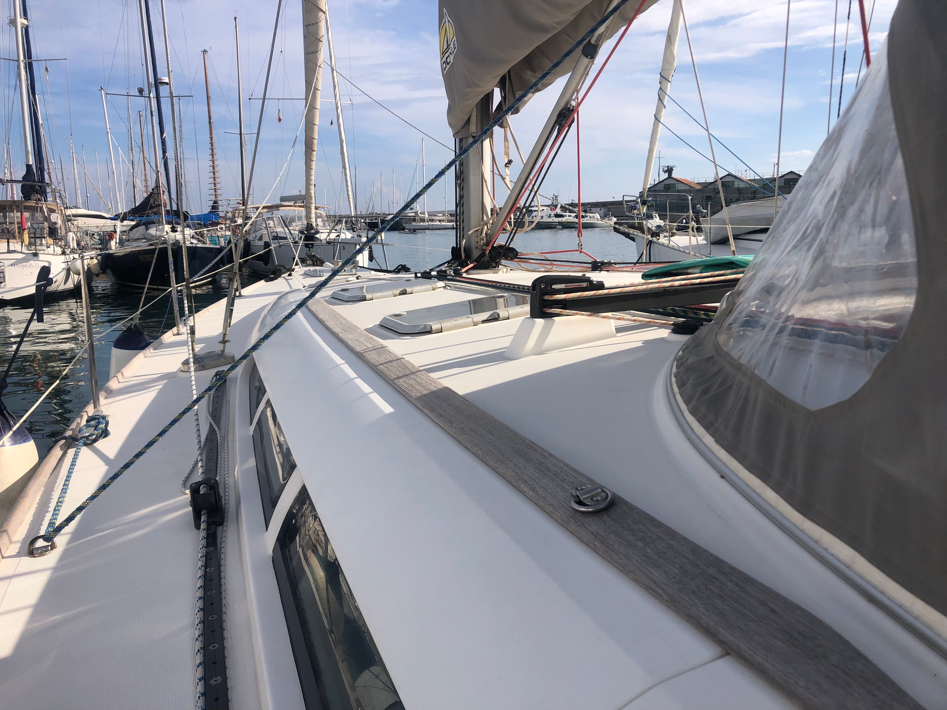 Jeanneau Sun Odyssey 49 | Easy Way