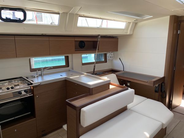 Beneteau Oceanis 51 | Captain George