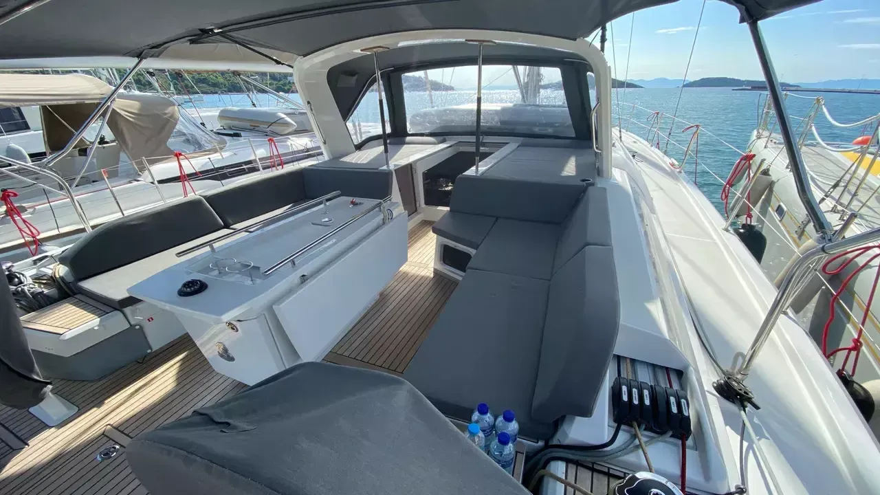Beneteau Oceanis 51 | Captain George