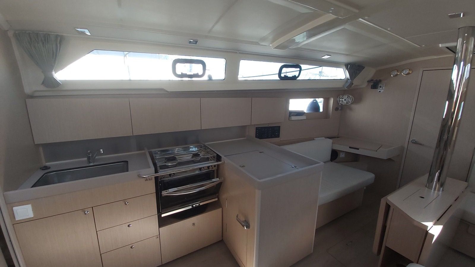 Beneteau Oceanis 41.1 | Nafsika