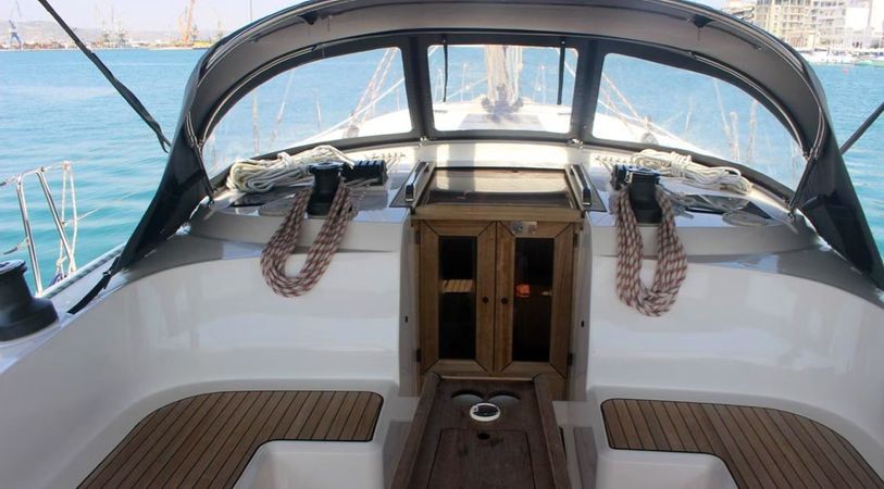 Bavaria Cruiser 46 | Divine