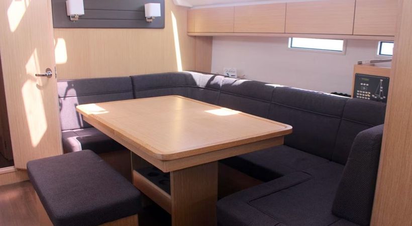 Bavaria Cruiser 46 | Divine