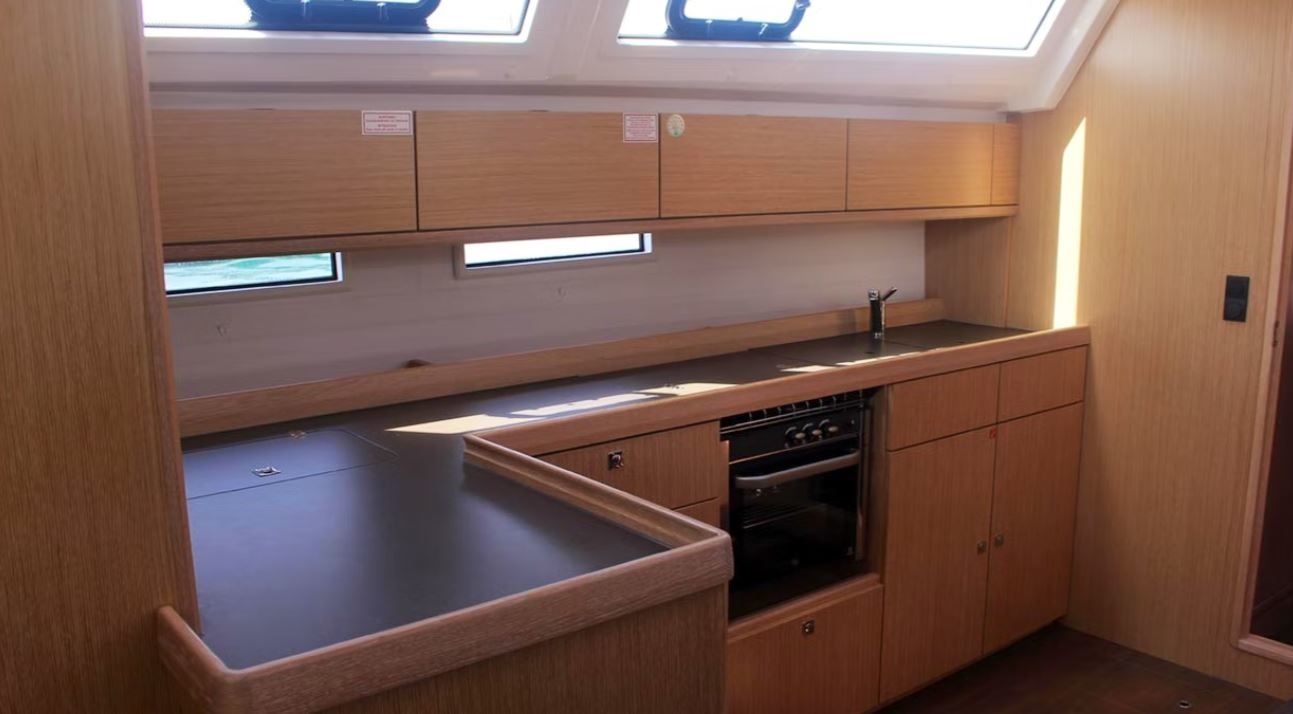 Bavaria Cruiser 46 | Divine