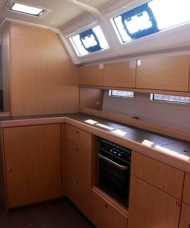 Bavaria Cruiser 46 | Divine