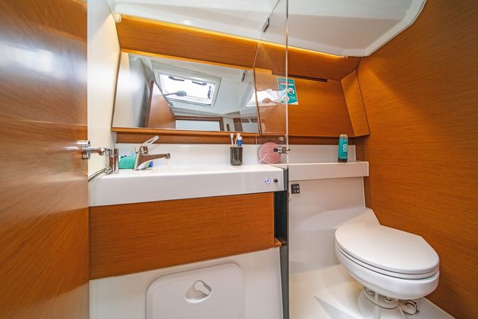 Jeanneau Sun Odyssey 410 | Geva 10