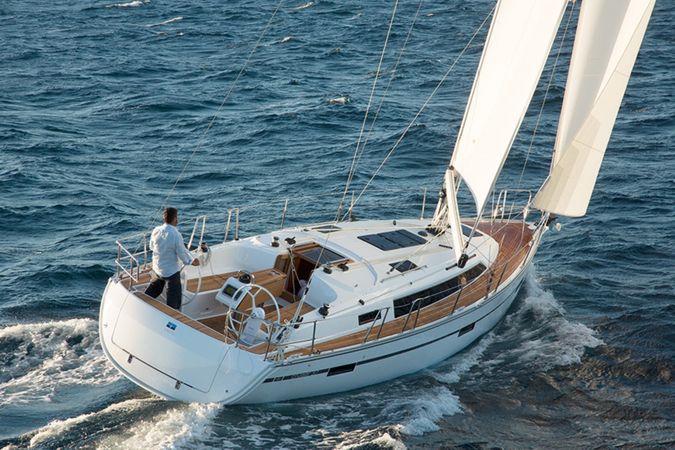 Bavaria Cruiser 41 | Luna 2