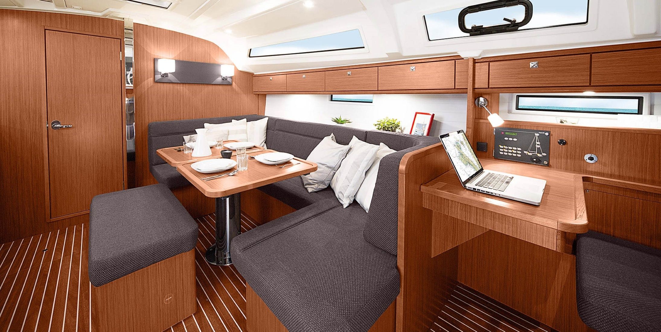 Bavaria Cruiser 41 | Luna 2