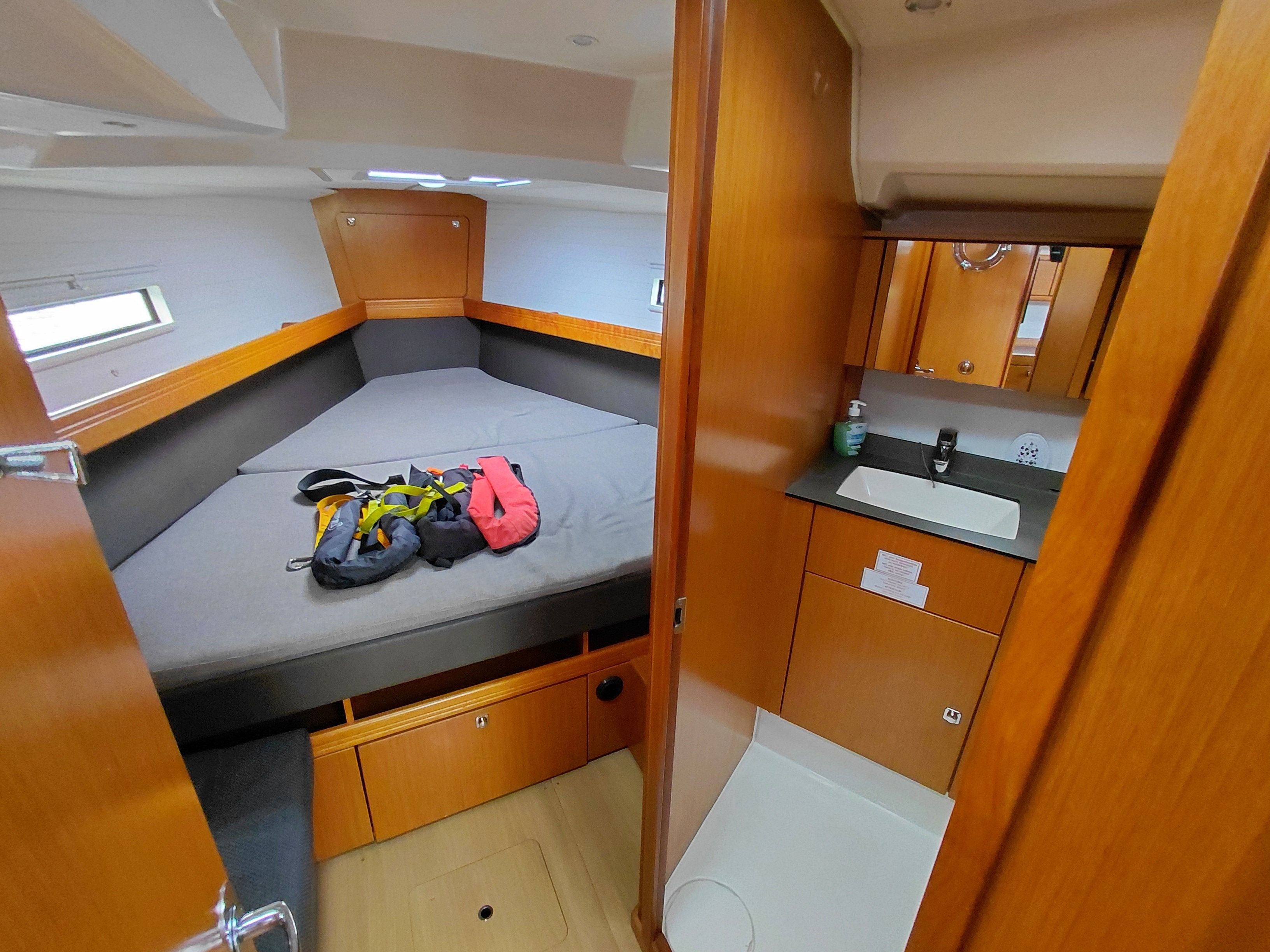 Bavaria Cruiser 41 | Luna 2