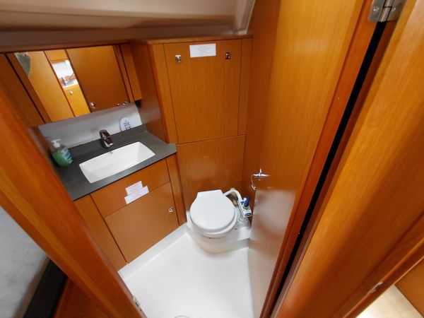 Bavaria Cruiser 41 | Luna 2