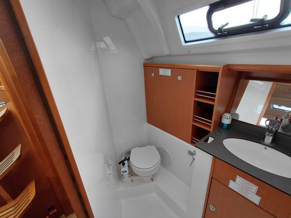 Bavaria Cruiser 41 | Luna 2