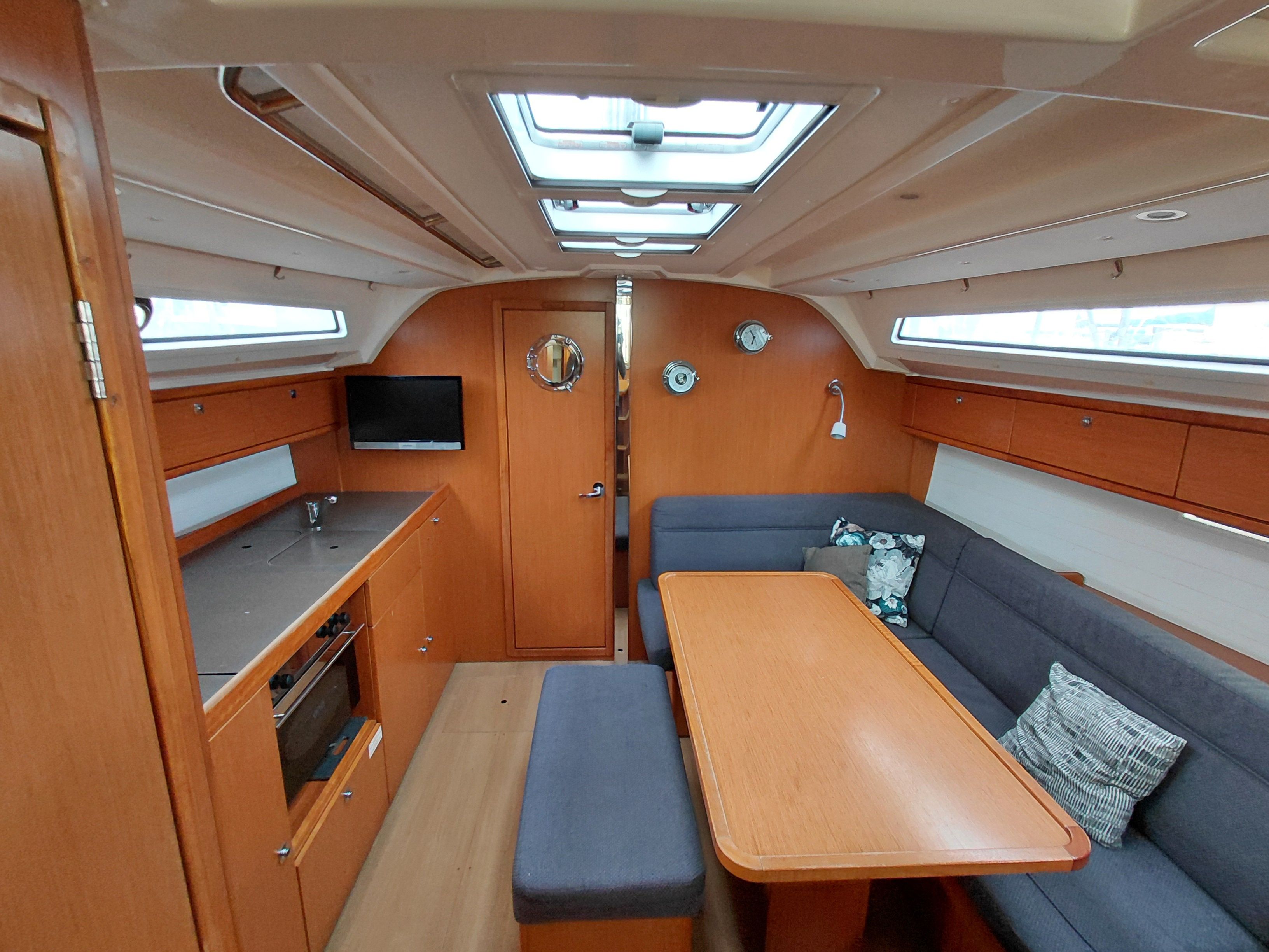 Bavaria Cruiser 41 | Luna 2