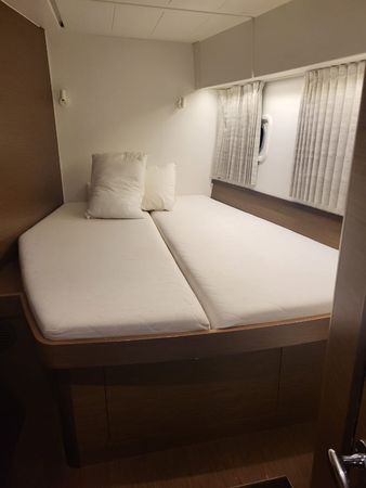 Lagoon 42 | Aria