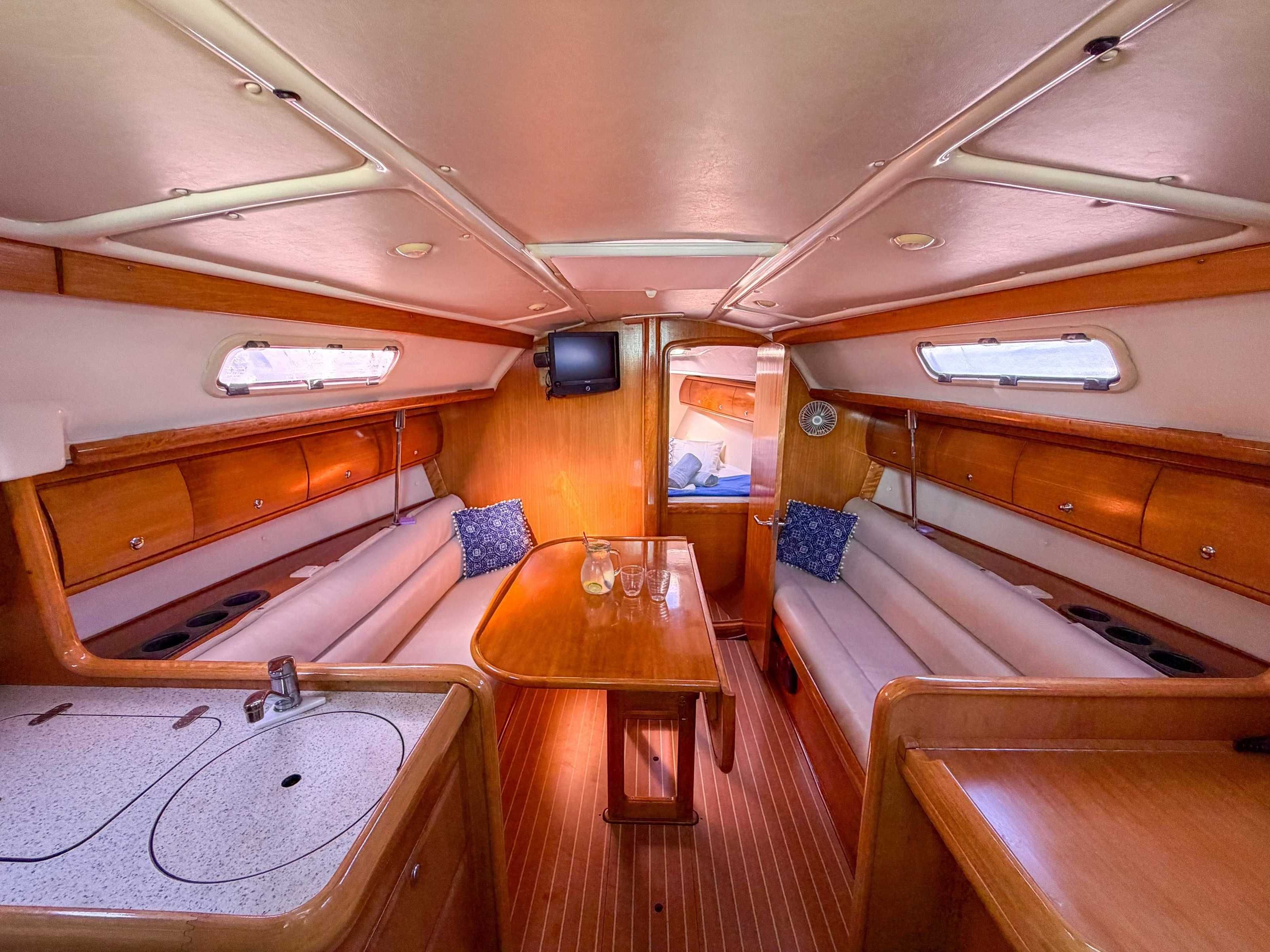 Bavaria Cruiser 32 | Lila