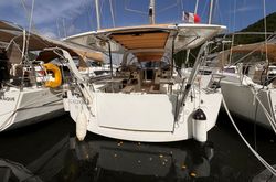 Jeanneau Sun Loft 47 som charterexempel på Saint Martin