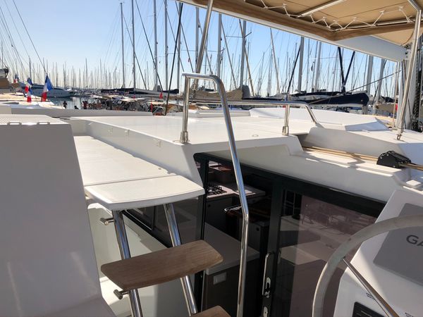 Fountaine Pajot Saona 47 | Nefeli