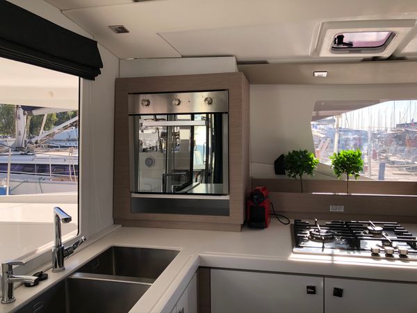 Fountaine Pajot Saona 47 | Nefeli