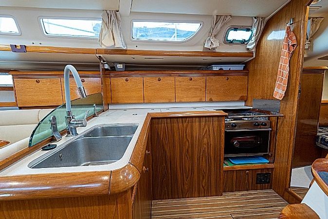 Jeanneau Sun Odyssey 43 | Tatanos