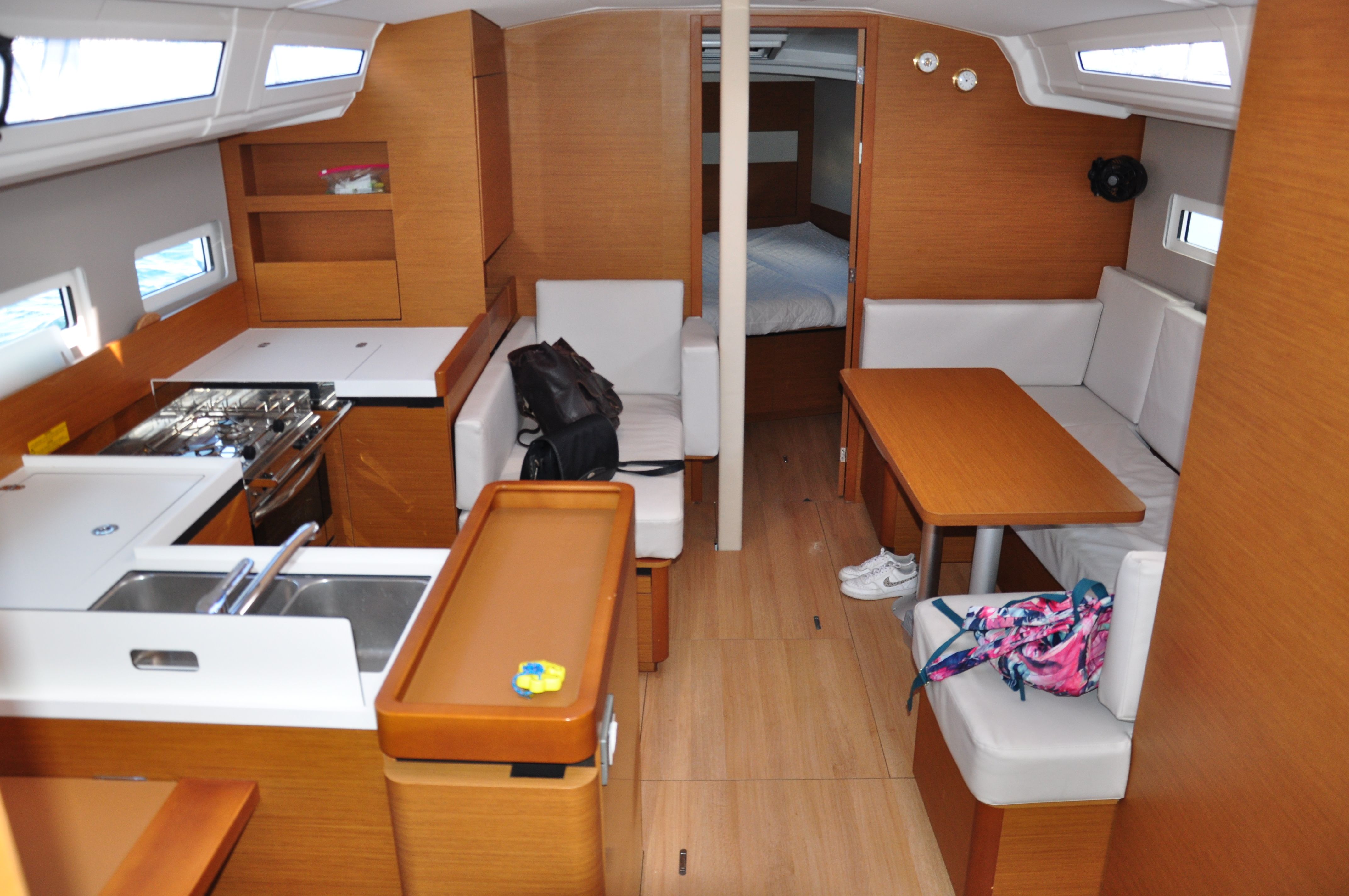 Jeanneau Sun Odyssey 410 | Sea Tamer