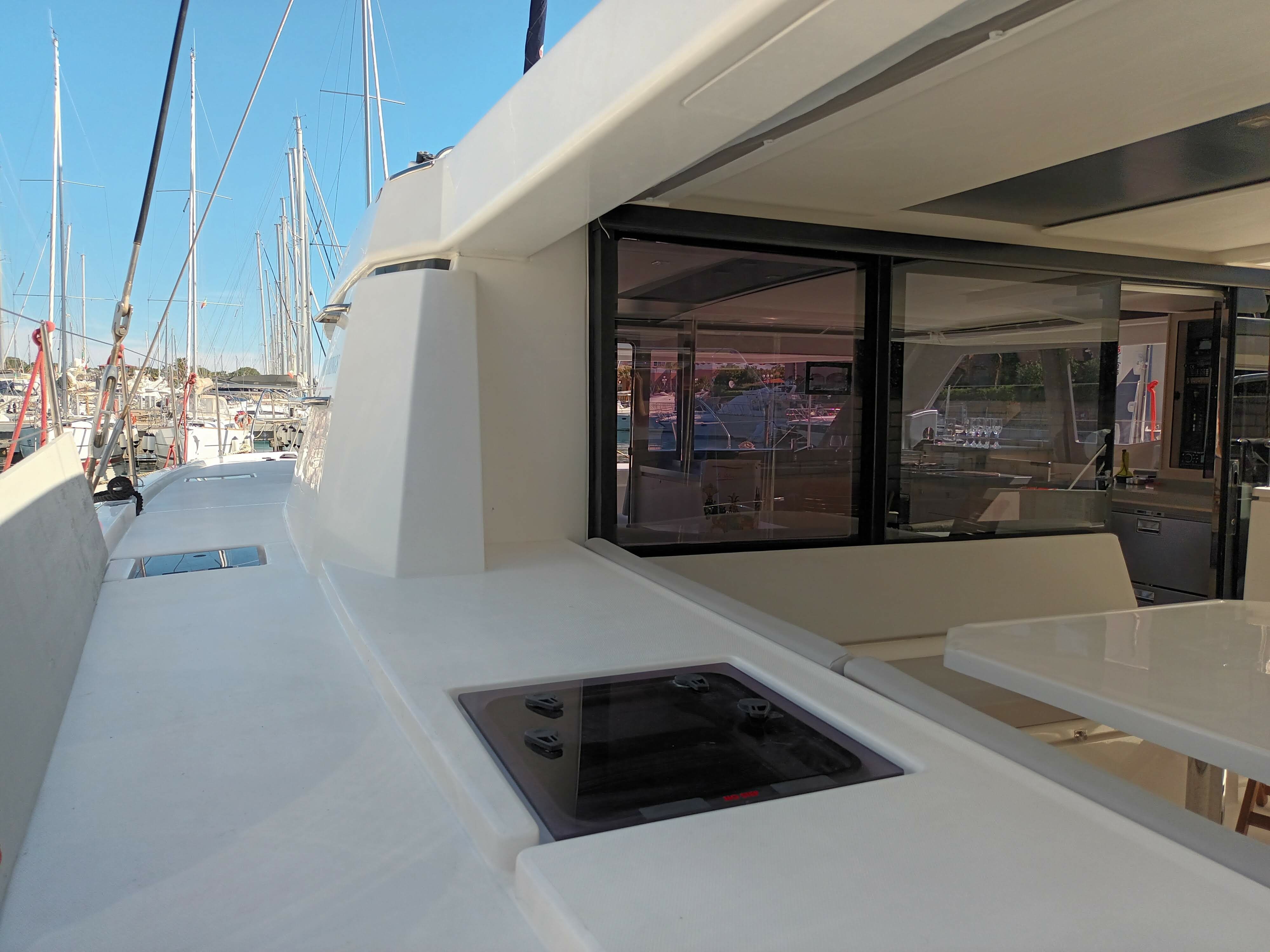 Leopard 45 | Lady Mara