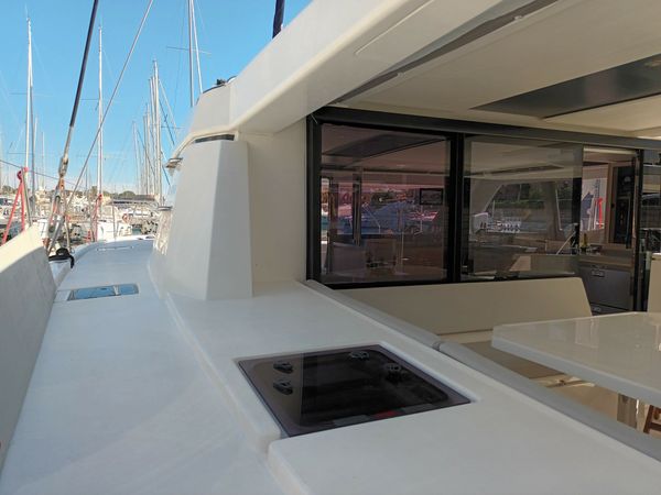 Leopard 45 | Lady Mara