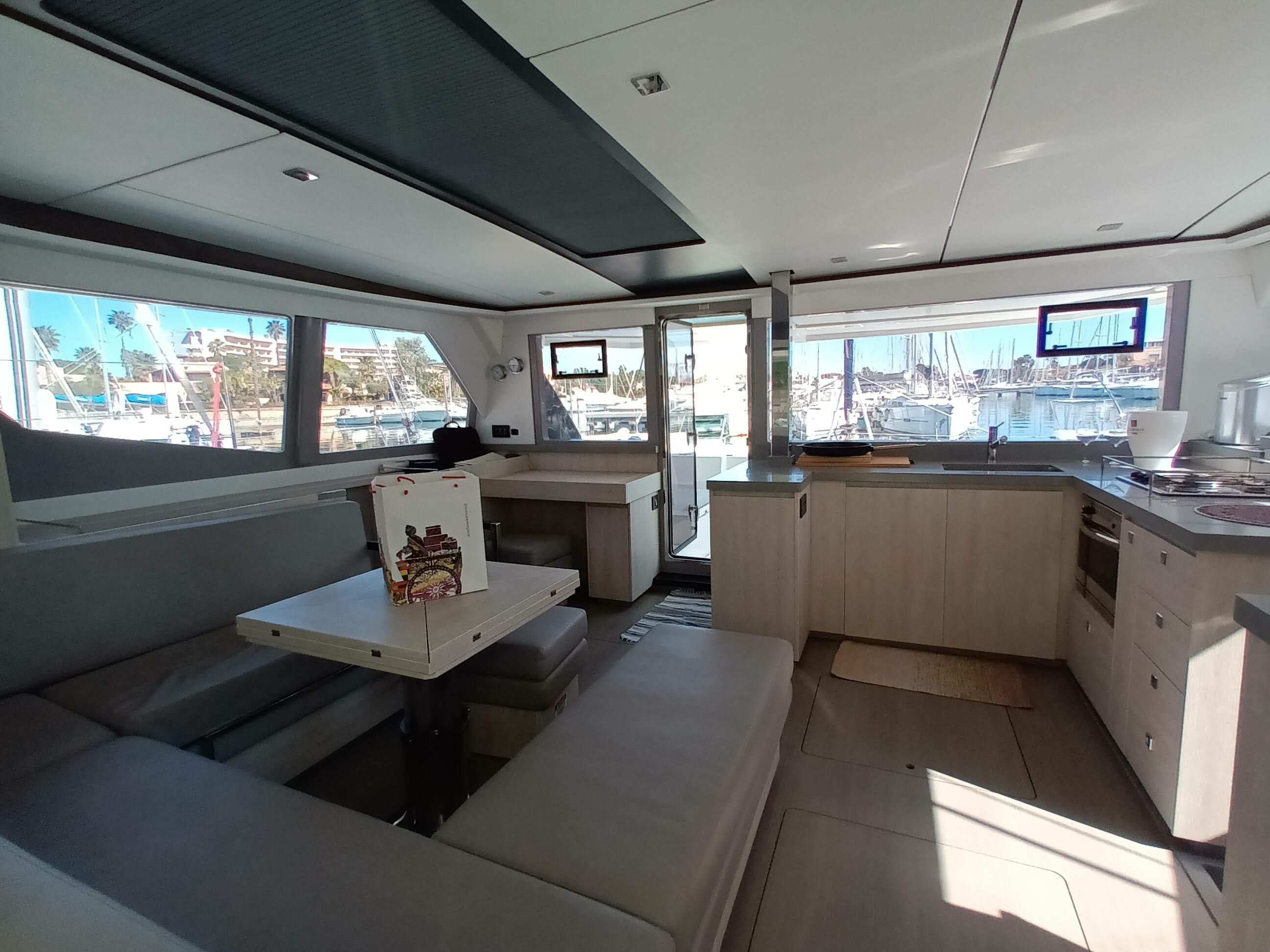 Leopard 45 | Lady Mara