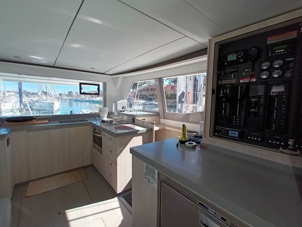 Leopard 45 | Lady Mara