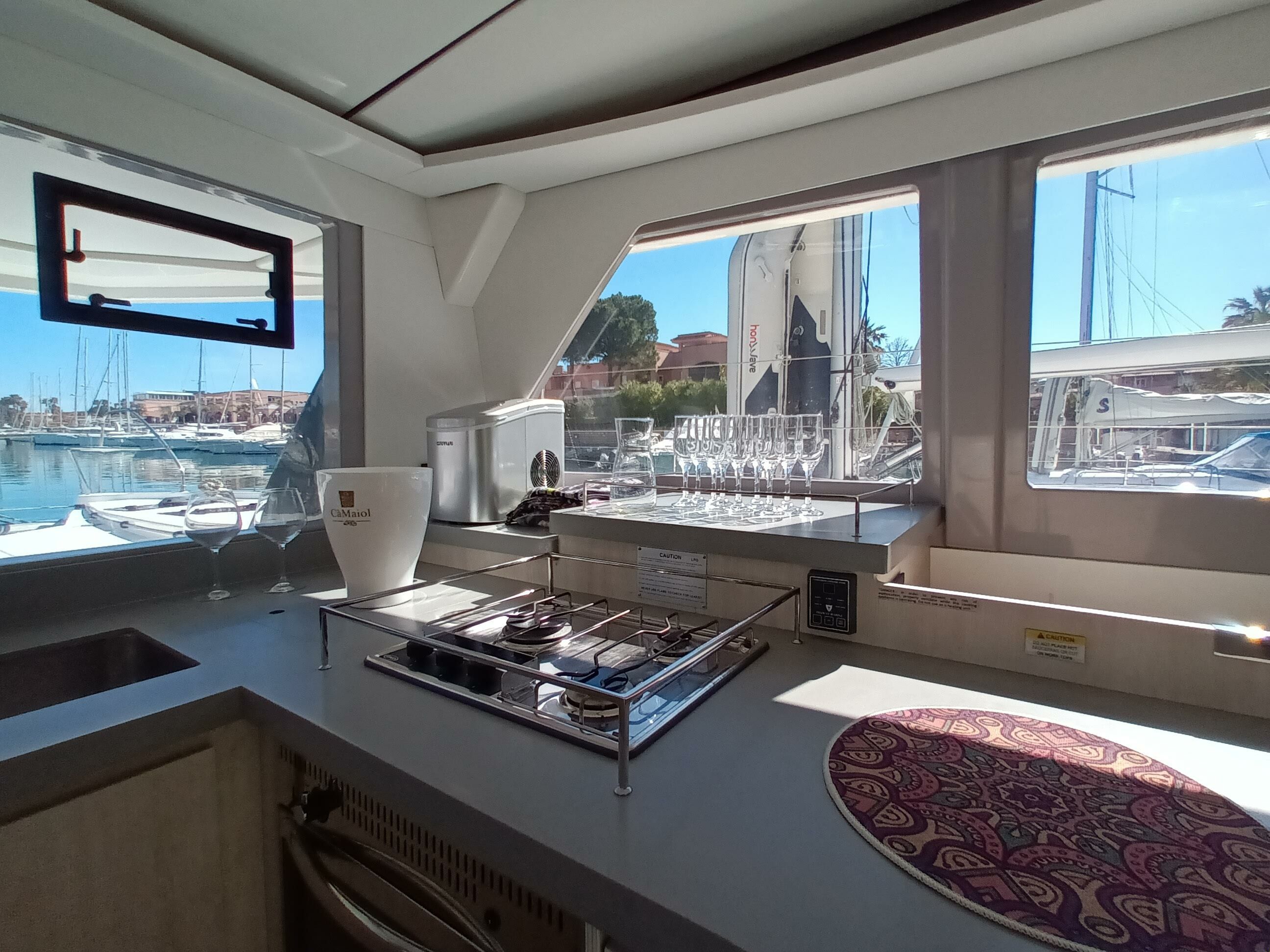 Leopard 45 | Lady Mara