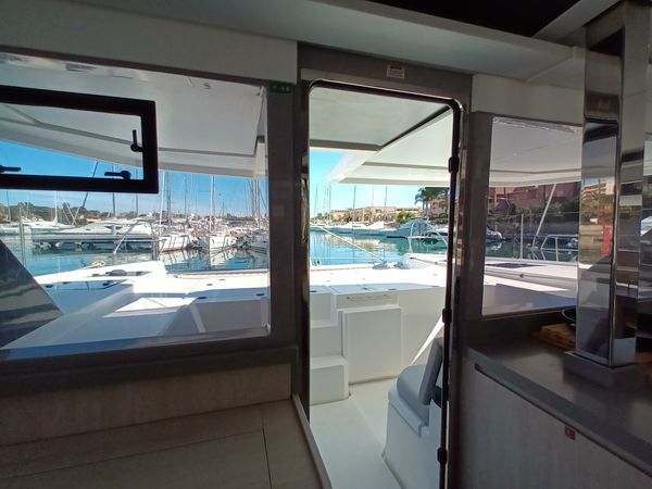 Leopard 45 | Lady Mara