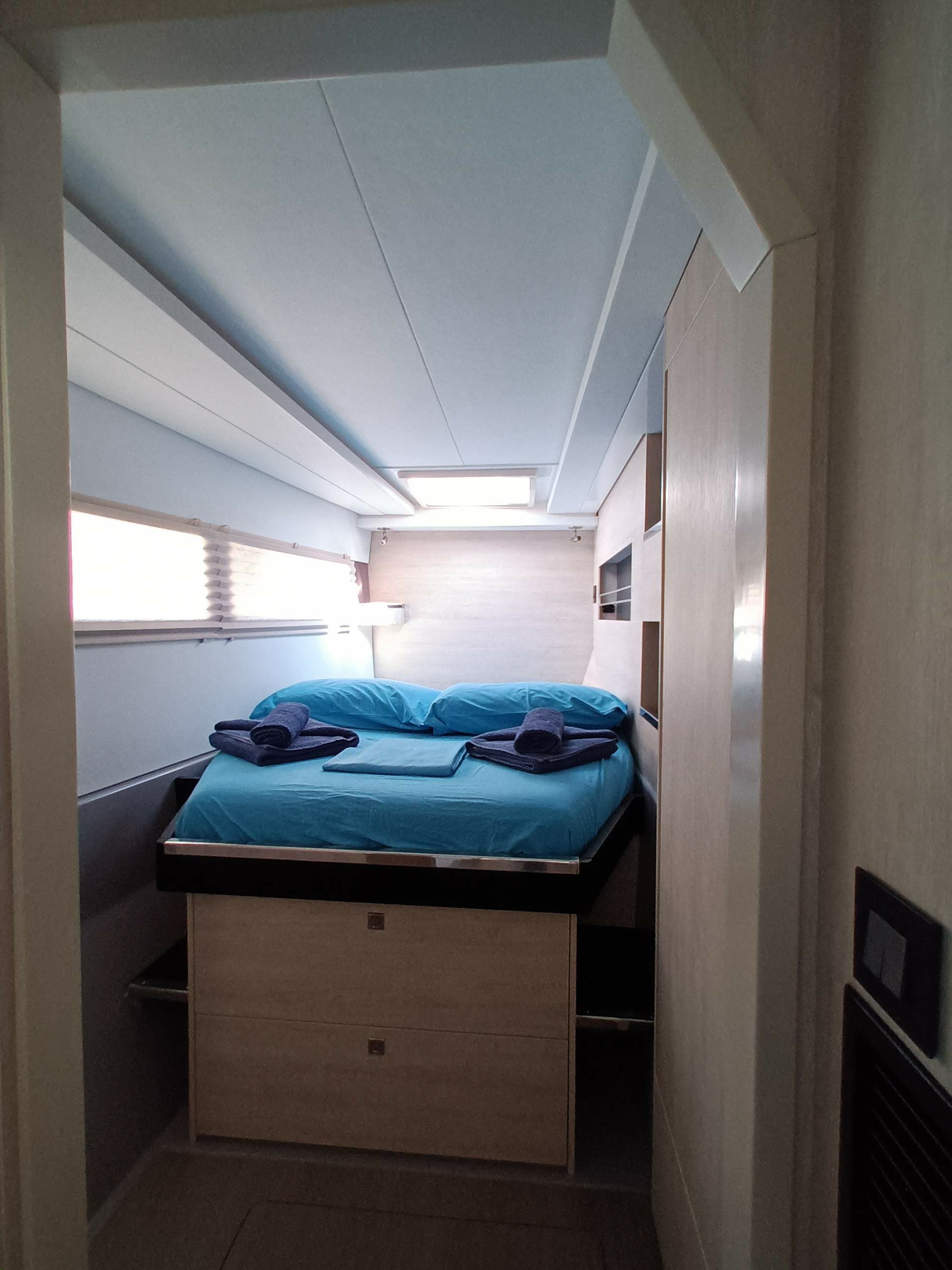 Leopard 45 | Lady Mara