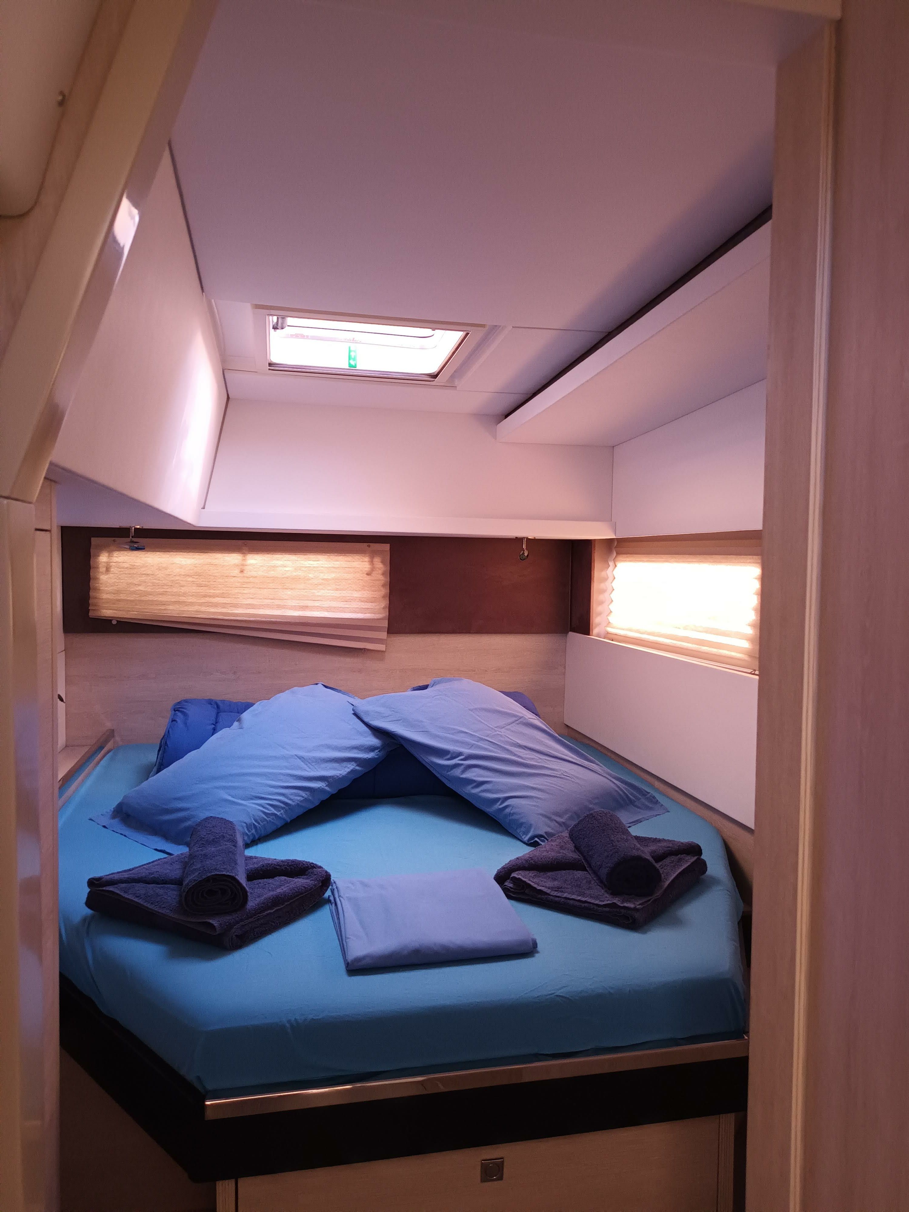 Leopard 45 | Lady Mara