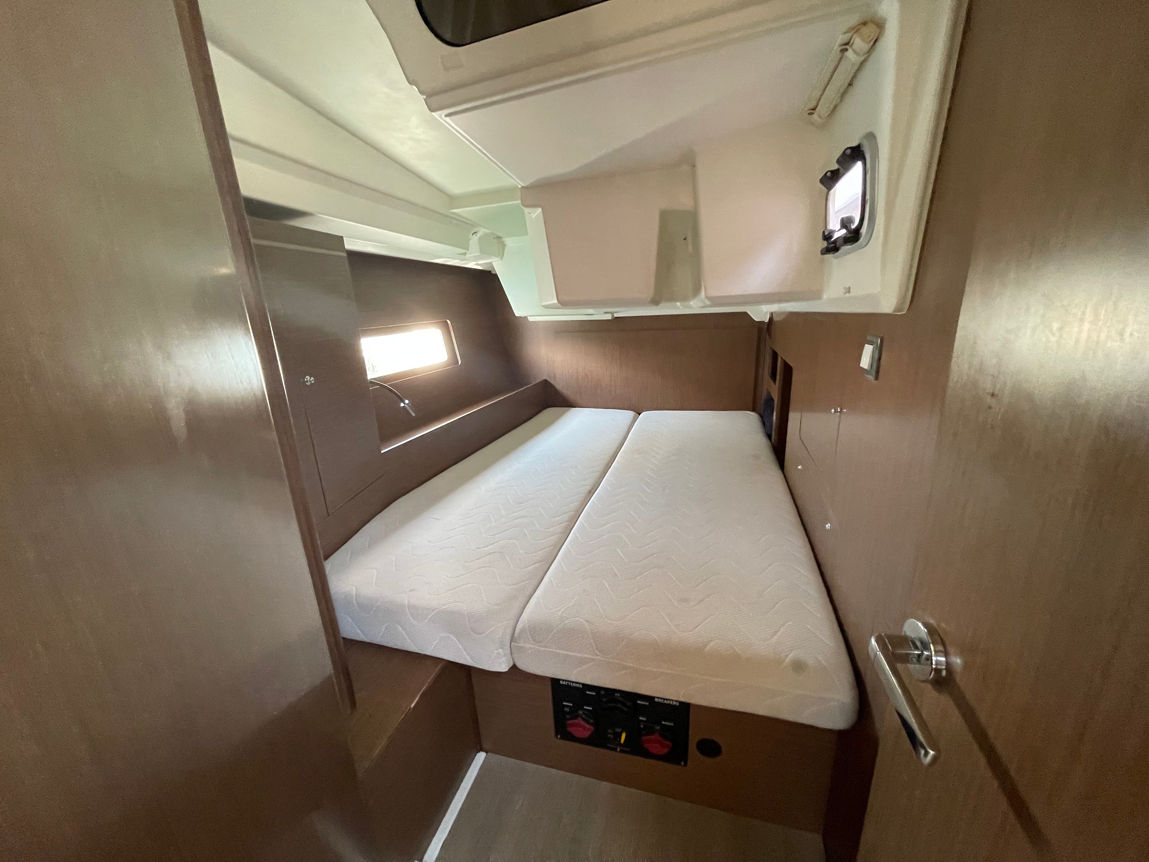 Beneteau Oceanis 46.1 | Christina L